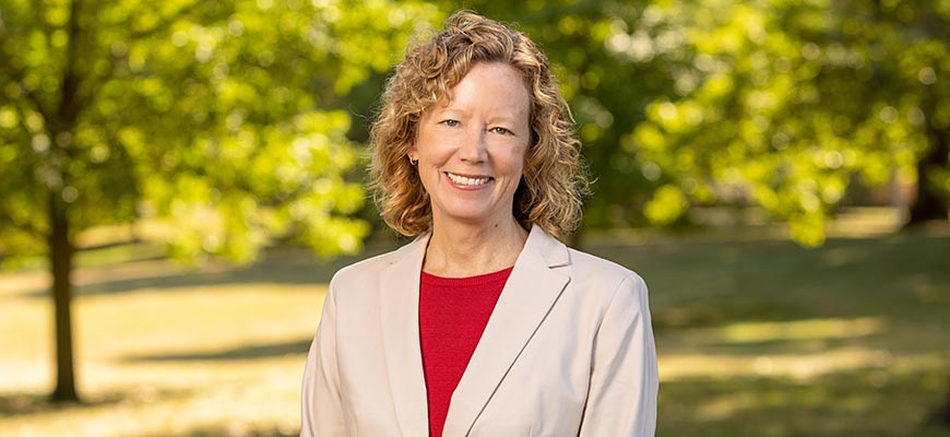 Executive Dean Laura Lawson headshot.